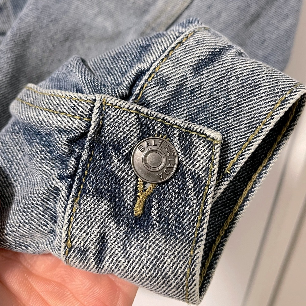 Used Oversized Balenciaga BB Mode Denim Jacket - Picture 6 of 12